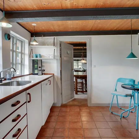 Maileen - 2-1km To The Fjord By Interhome אוטרופ