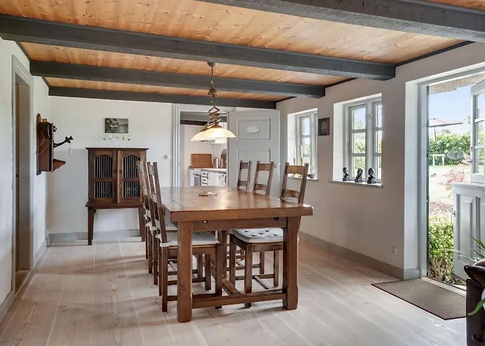 Maileen - 2-1km To The Fjord By Interhome *