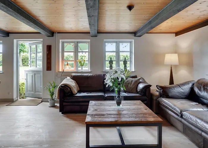 Maileen - 2-1km To The Fjord By Interhome Vakantiehuis