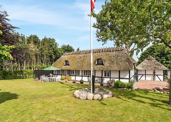 Maileen - 2-1km To The Fjord By Interhome *